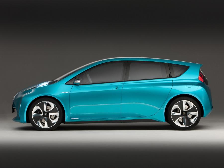  Toyota Prius C Concept 2011 года  (фото 4 из 37)